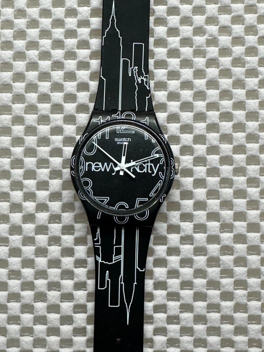 Swatch Watch Lines In The Sky GZ209 Classic 2009